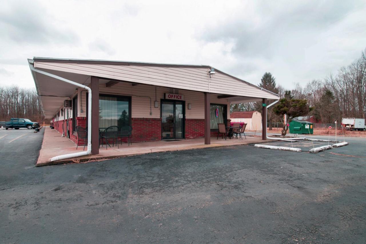 Oyo Hotel Dalton Pa I-81 Craig Kültér fotó