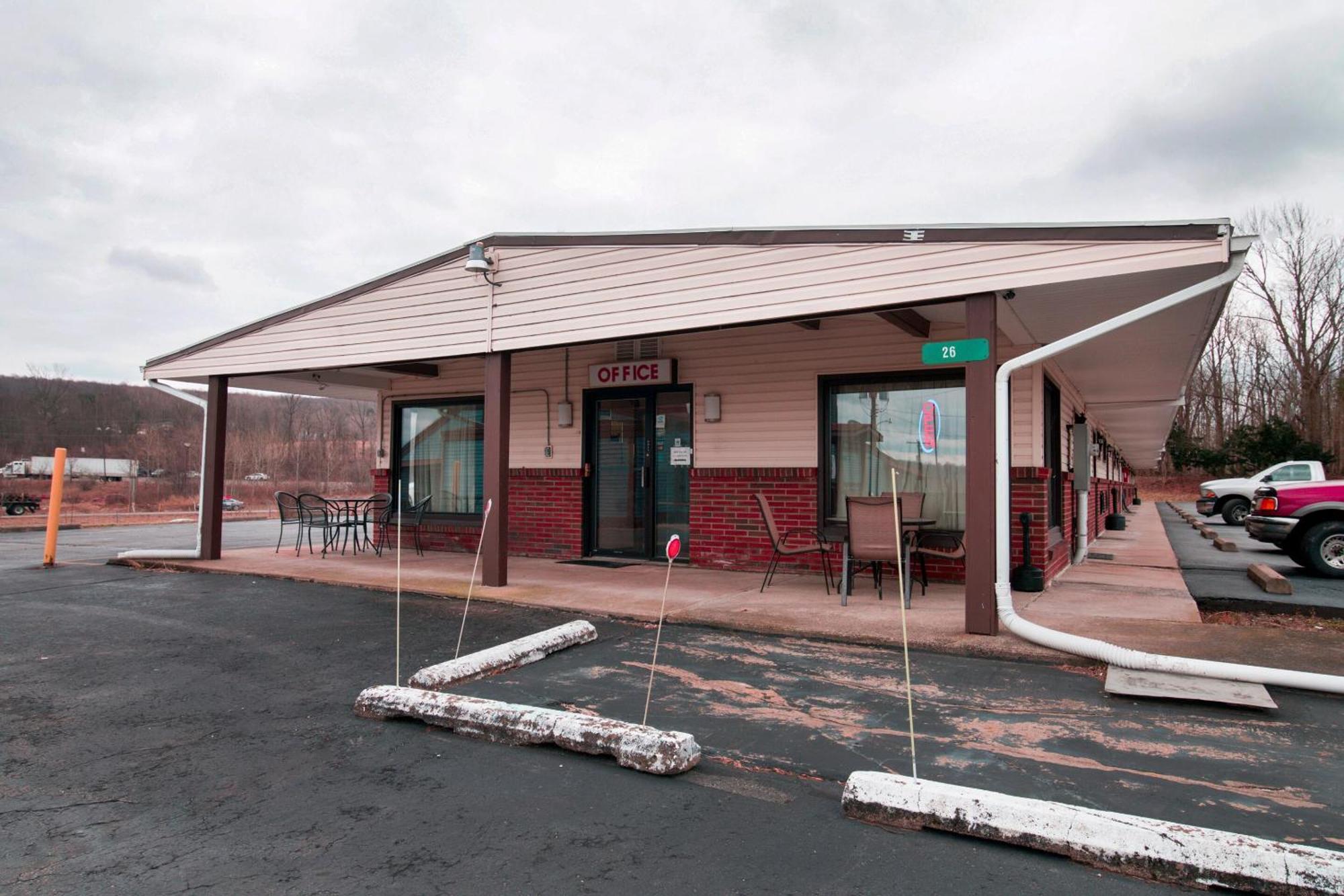 Oyo Hotel Dalton Pa I-81 Craig Kültér fotó